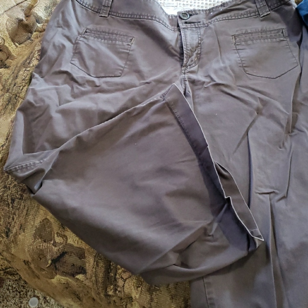 Old Navy brown capri